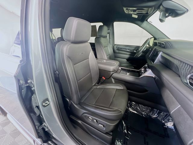 Used 2024 GMC Yukon XL Denali w/ Max Trailering Package image 29