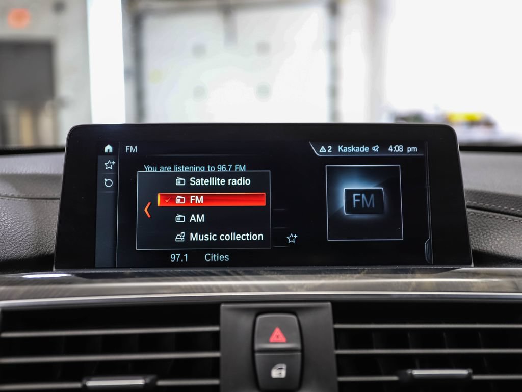 Used 2018 BMW 340i xDrive Sedan AWD/4WD image 17