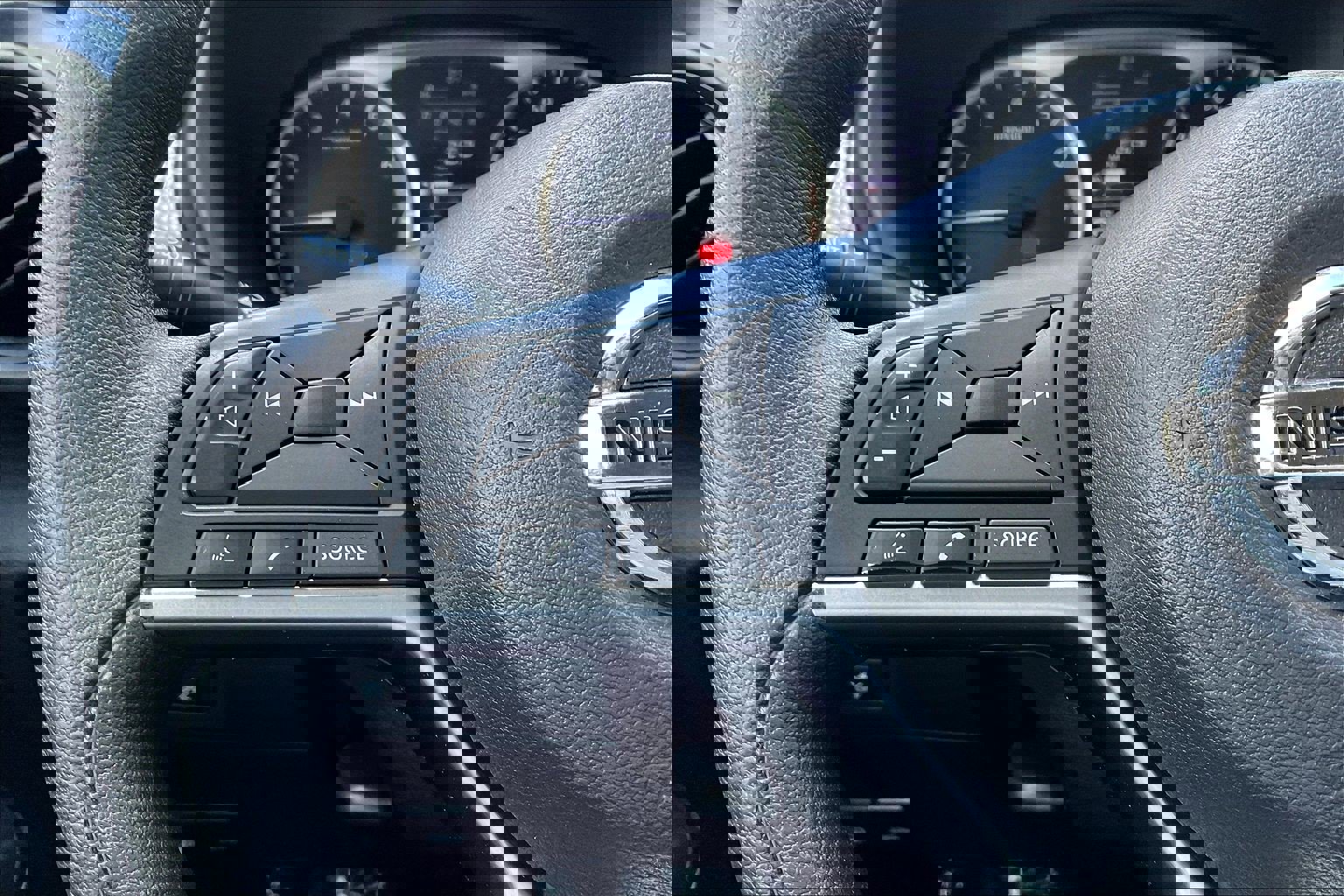 Used 2020 Nissan Kicks S FWD image 10