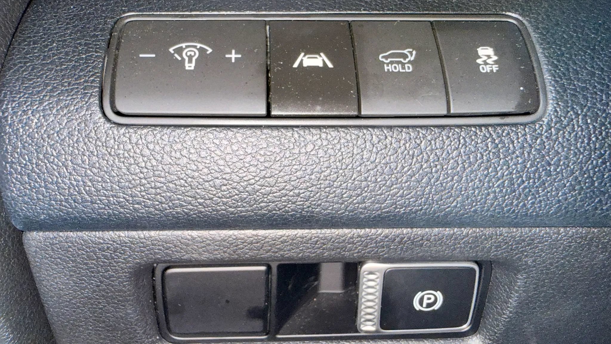 Used 2023 Hyundai Santa Fe SEL FWD image 27