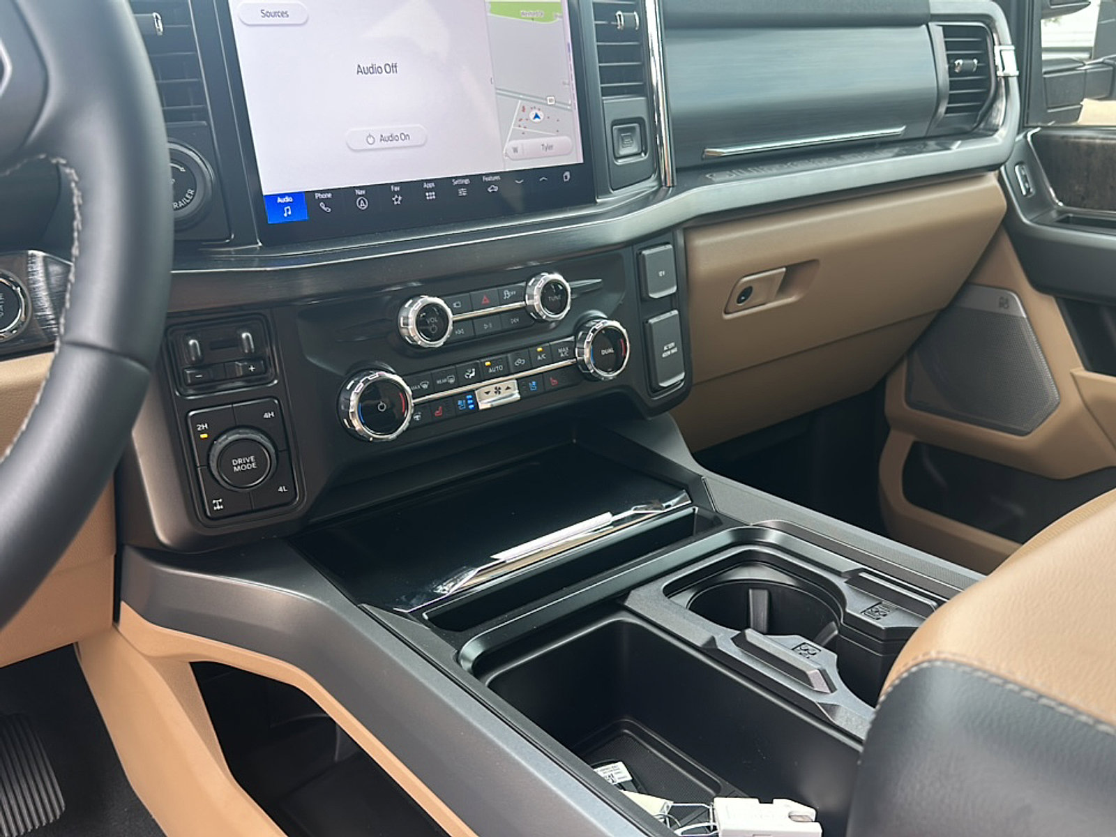New 2026 Ford F250 Lariat w/ Lariat Ultimate Package AWD/4WD image 17