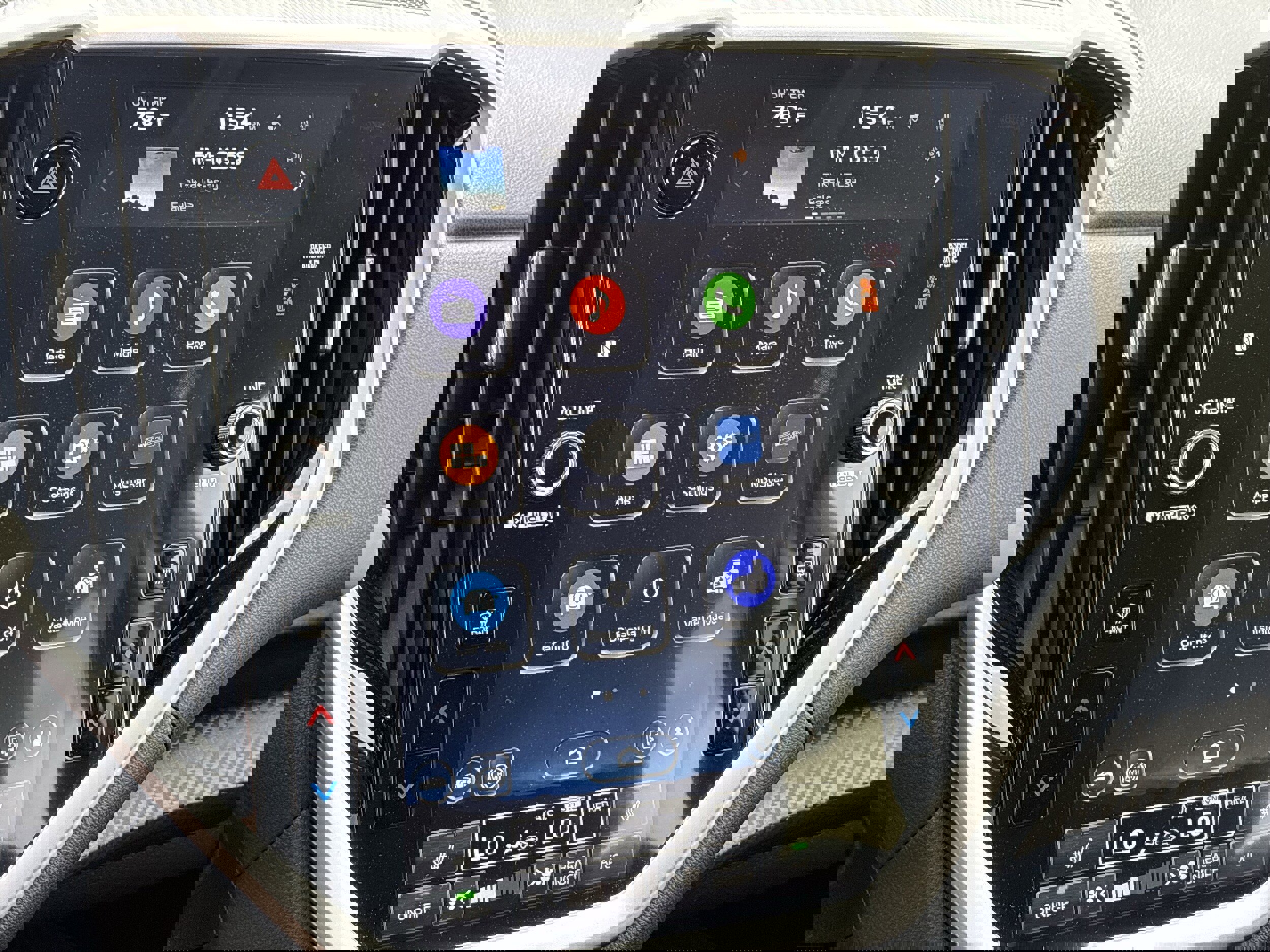 Used 2025 Subaru Ascent Premium image 22