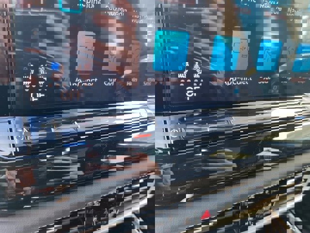 New 2026 Volkswagen Atlas Cross Sport SEL Premium R-Line image 40