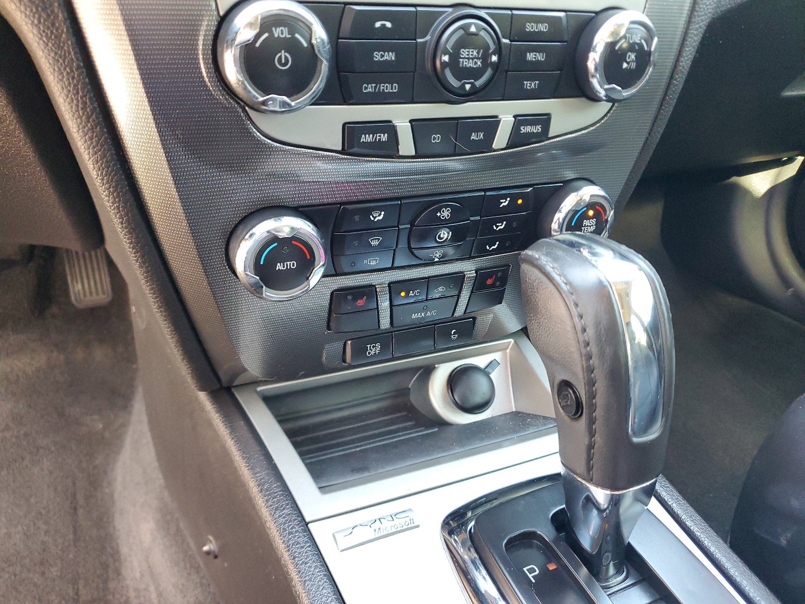 Used 2012 Ford Fusion SEL FWD image 23