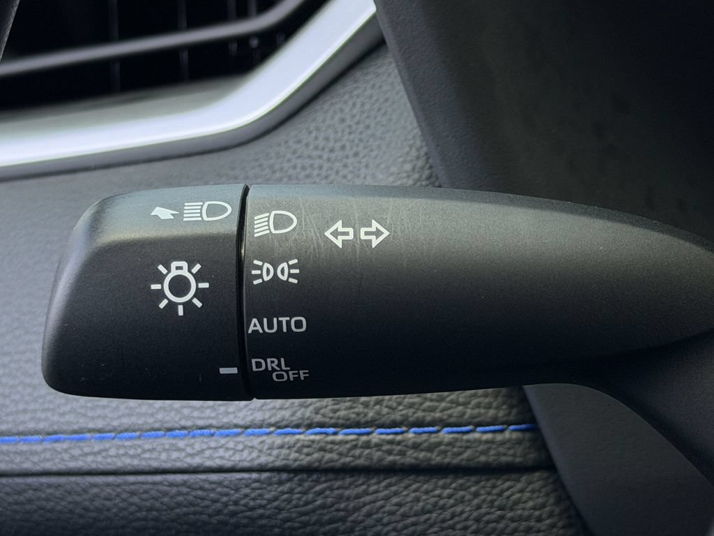 Used 2025 Toyota RAV4 SE AWD/4WD image 22