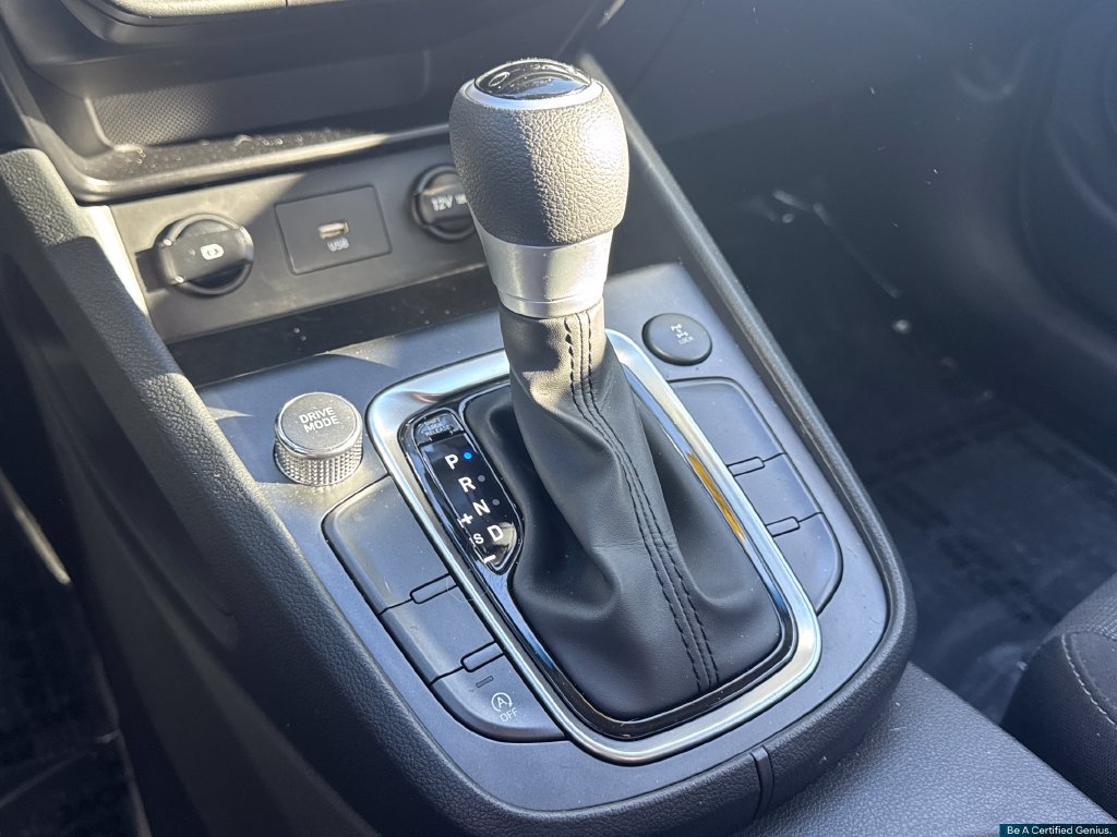 Certified 2023 Hyundai Kona SEL AWD/4WD image 42