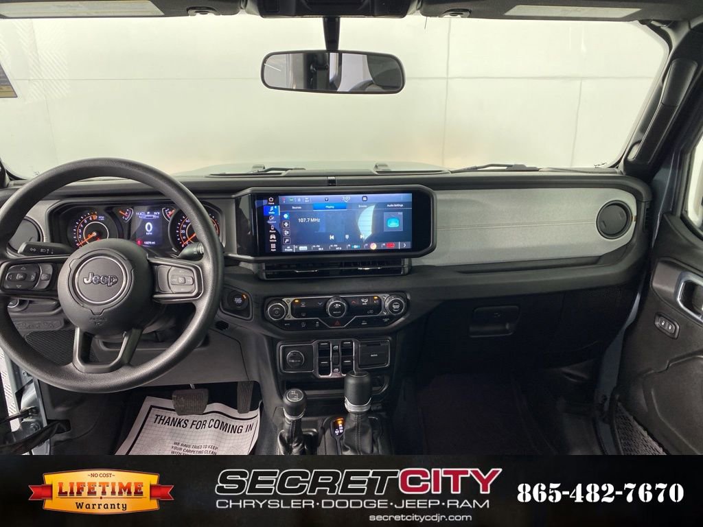 Used 2024 Jeep Gladiator Sport image 26