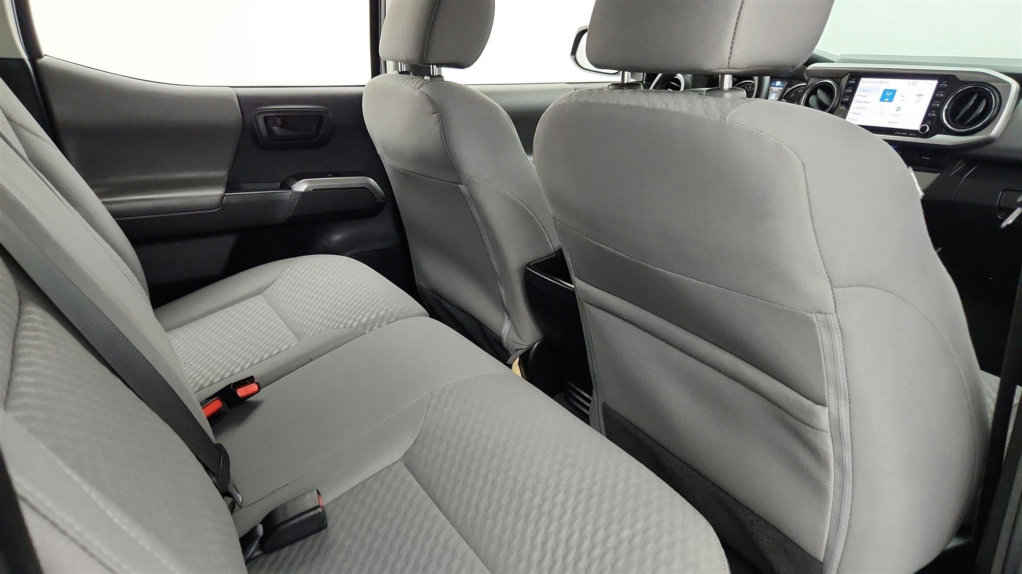 Used 2022 Toyota Tacoma SR5 AWD/4WD image 35