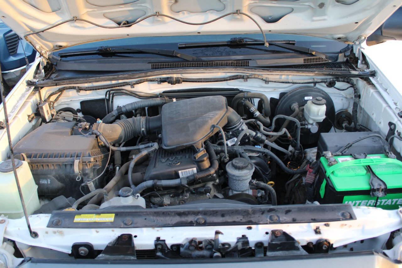 Used 2013 Toyota Tacoma 4x4 Access Cab w/ Convenience Pkg image 17