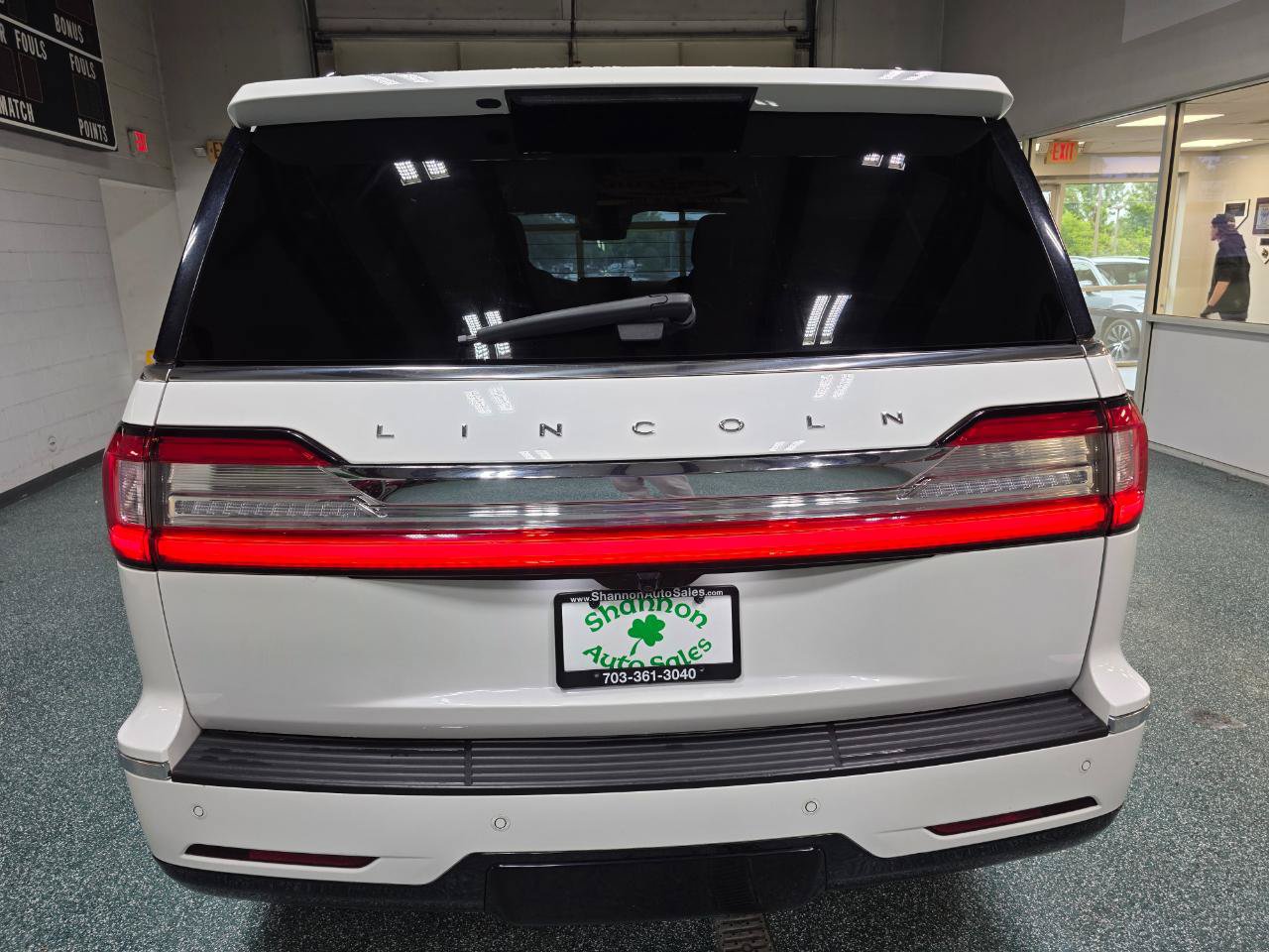 Used 2021 Lincoln Navigator Reserve AWD/4WD image 8