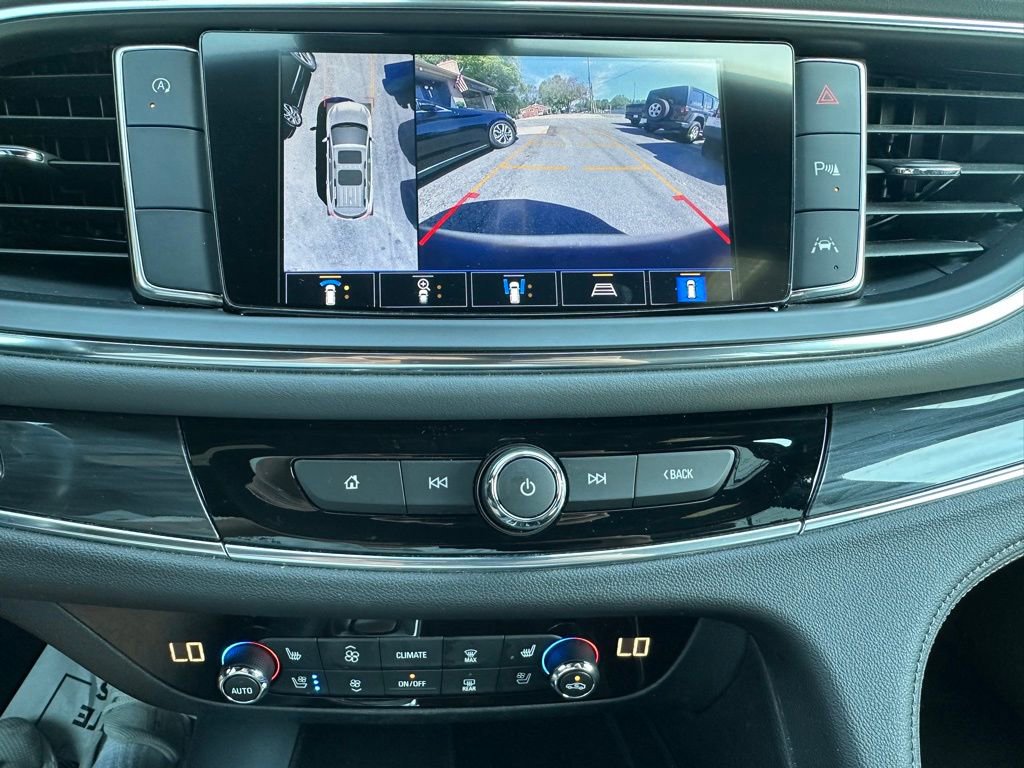 Used 2022 Buick Enclave Premium image 13