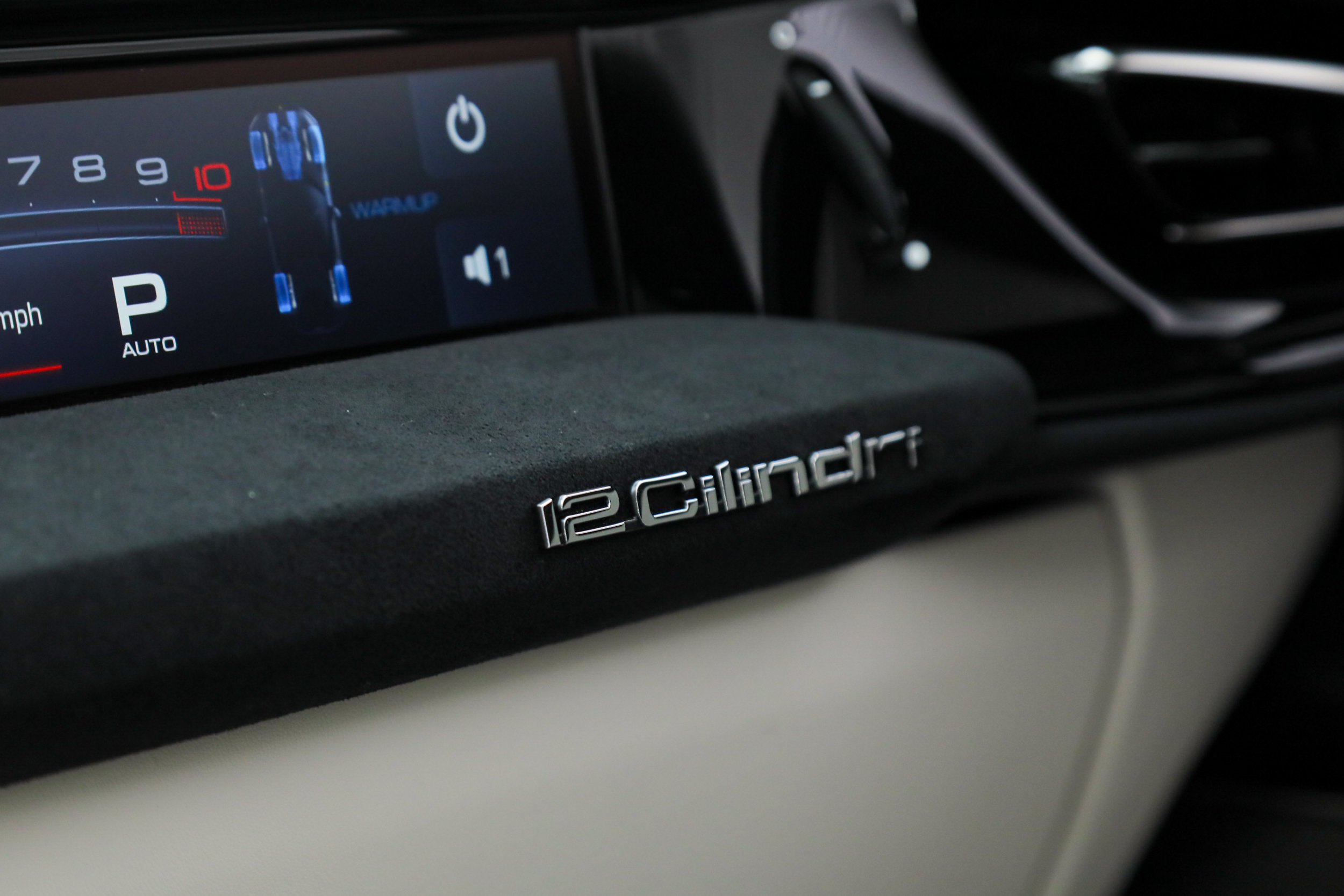Certified 2025 Ferrari 12Cilindri RWD image 30