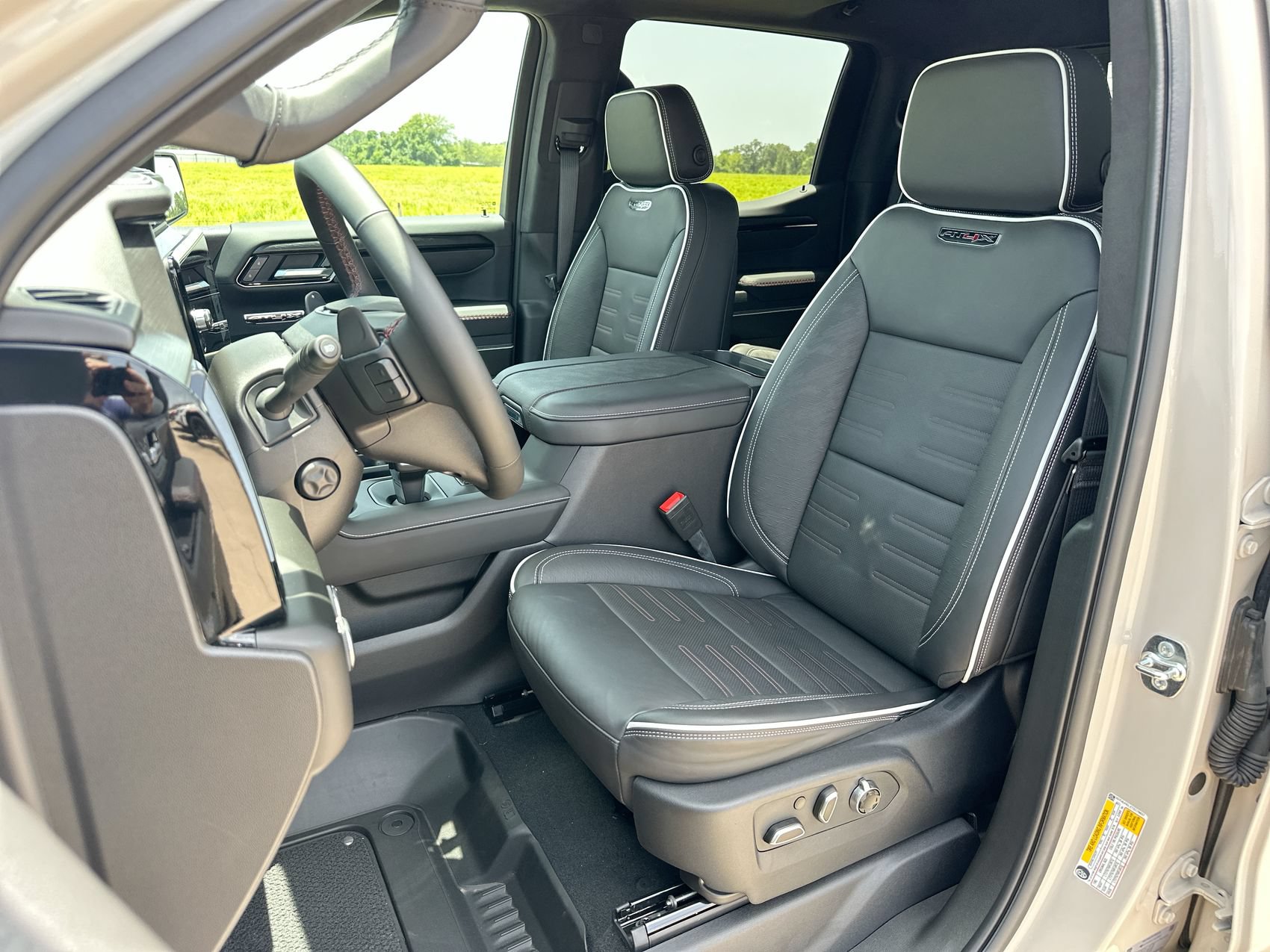 Used 2026 GMC Sierra 1500 AT4X AWD/4WD image 11