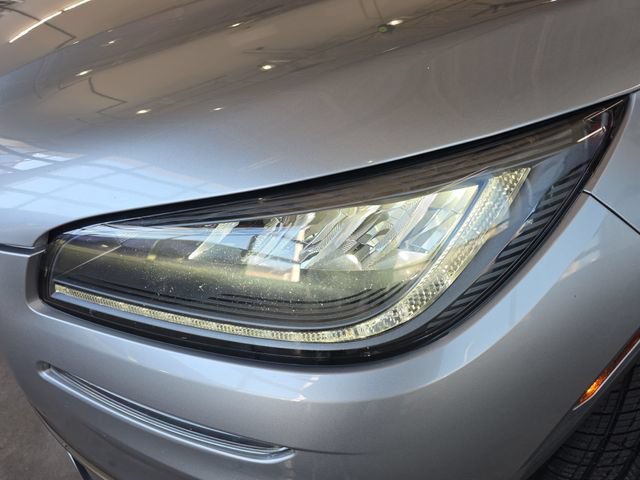 Used 2023 Lincoln Corsair AWD w/ Equipment Group 101A image 28