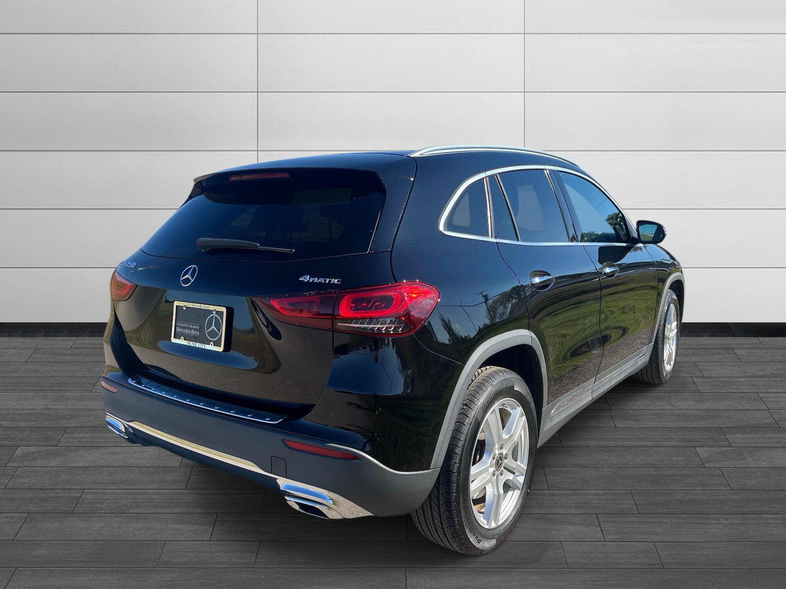 Used 2021 Mercedes-Benz GLA 250 4MATIC image 3