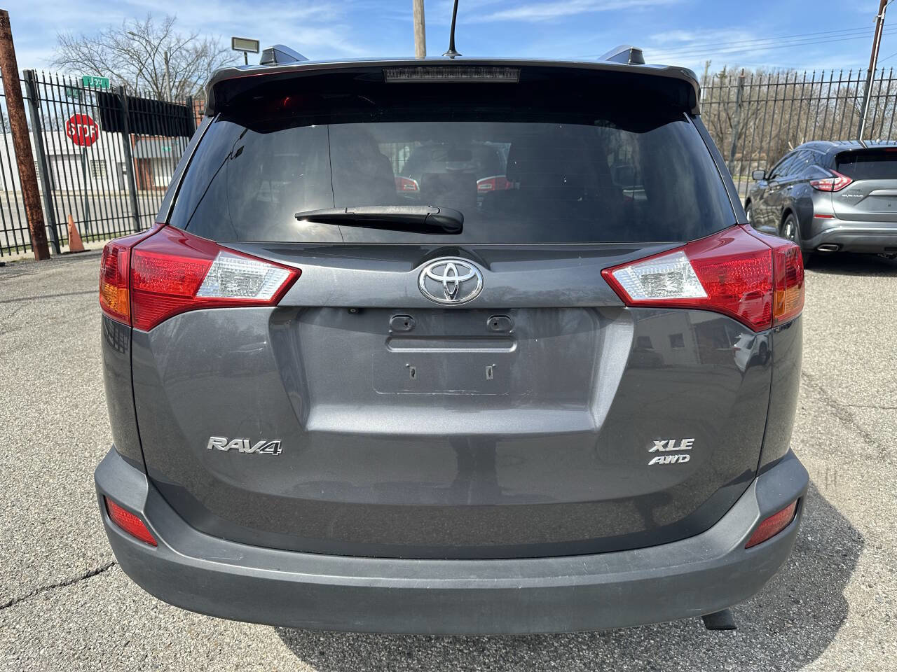 Used 2014 Toyota RAV4 XLE AWD/4WD image 6