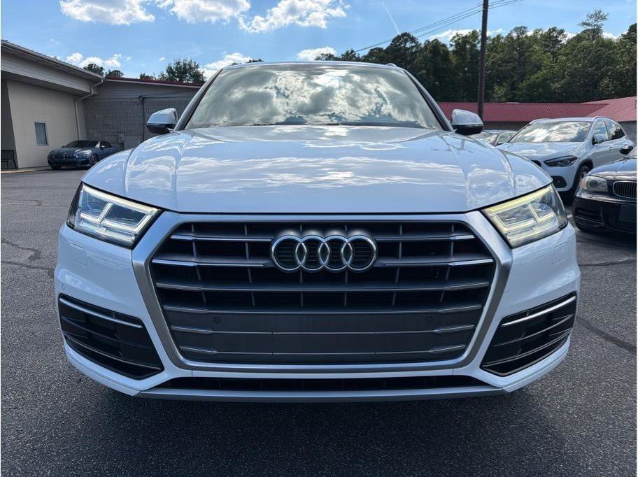 Used 2018 Audi Q5 2.0T Premium Plus w/ Premium Plus Package AWD/4WD image 2