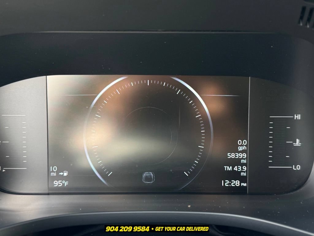 Used 2018 Volvo XC60 T6 Momentum w/ Vision Package AWD/4WD image 15