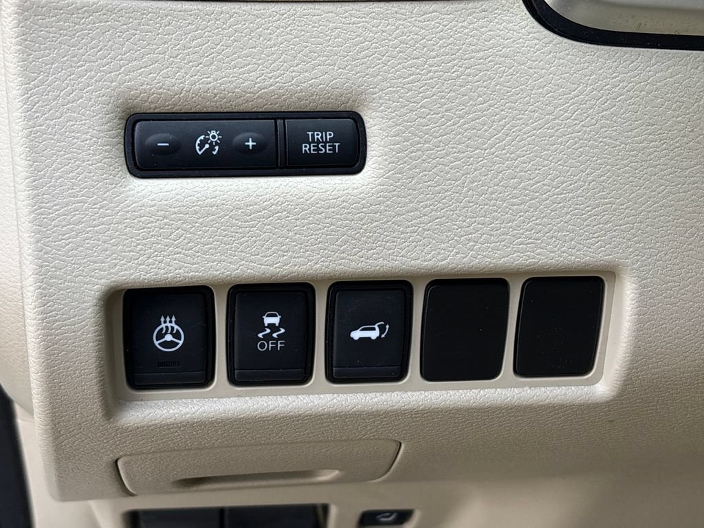 Used 2018 Nissan Murano Platinum w/ Cargo Package FWD image 11