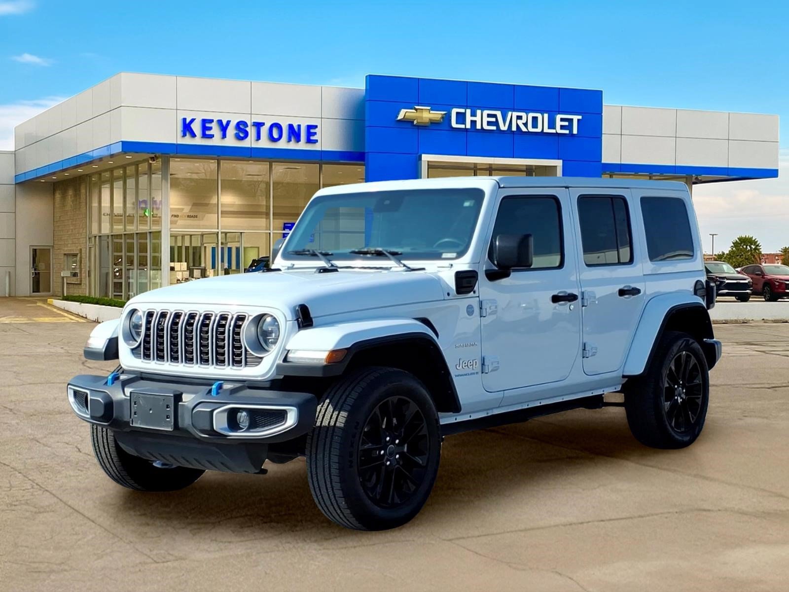 Used 2024 Jeep Wrangler Unlimited Sahara AWD/4WD image 3