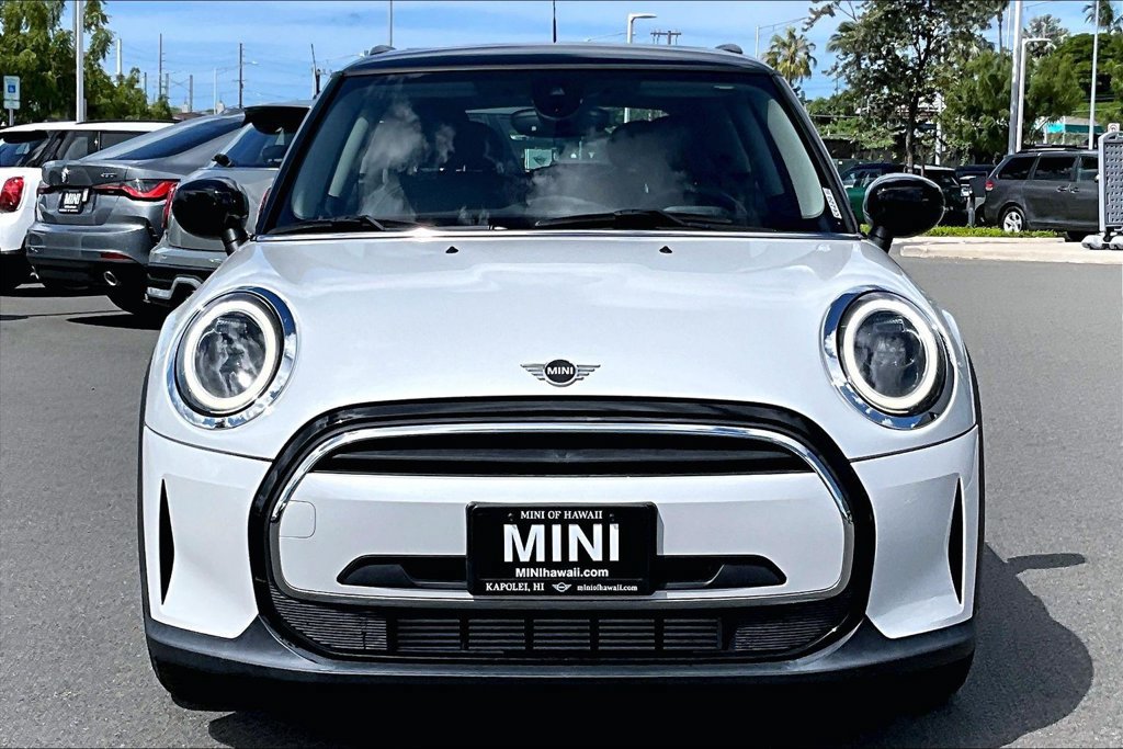 Used 2024 MINI Cooper 2-Door Hardtop FWD image 3