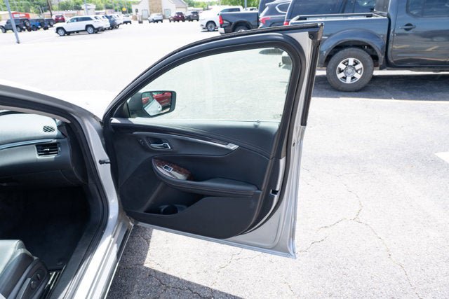Used 2014 Chevrolet Impala LT FWD image 14