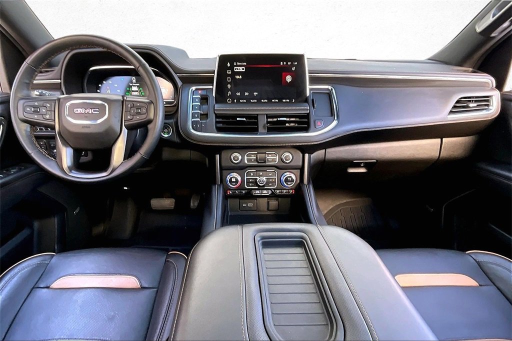 Used 2023 GMC Yukon XL AT4 w/ AT4 Premium Plus Package image 7