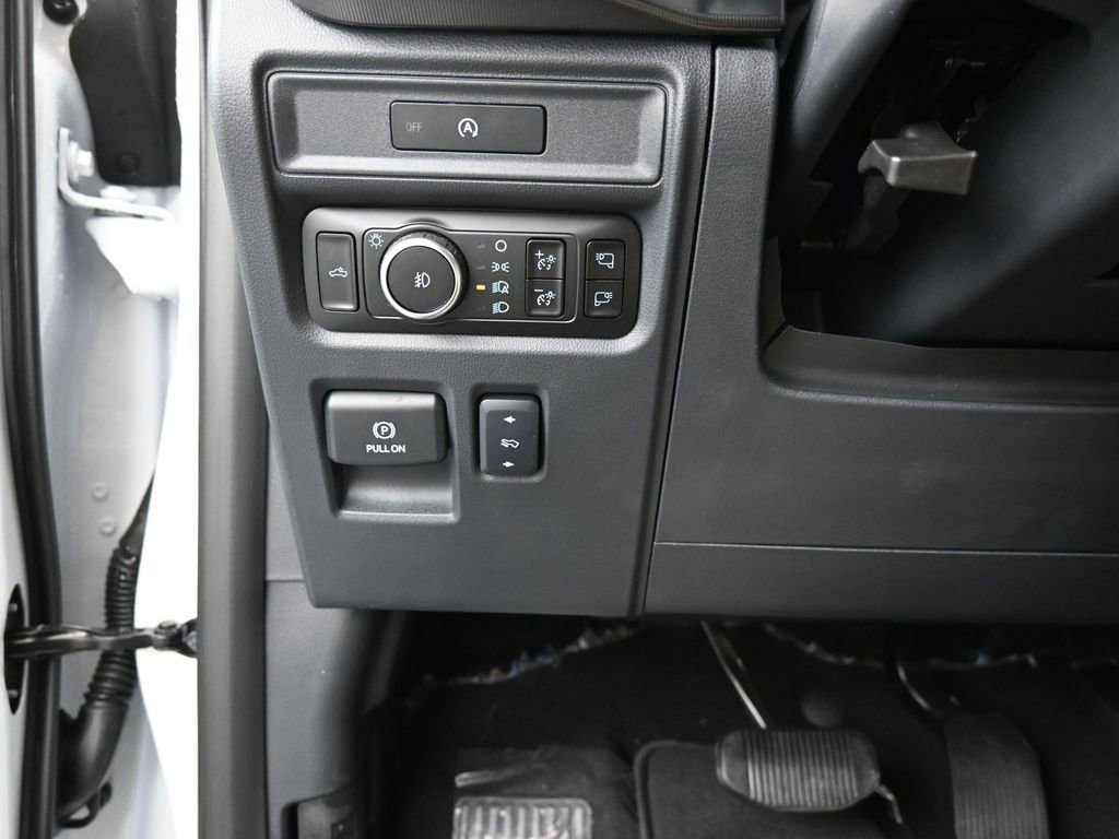 New 2025 Ford F150 Lariat w/ Equipment Group 501A Mid image 32