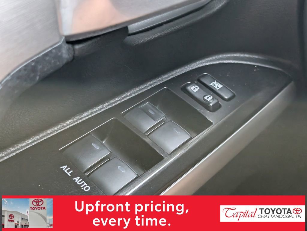 Used 2018 Toyota Land Cruiser AWD/4WD image 13