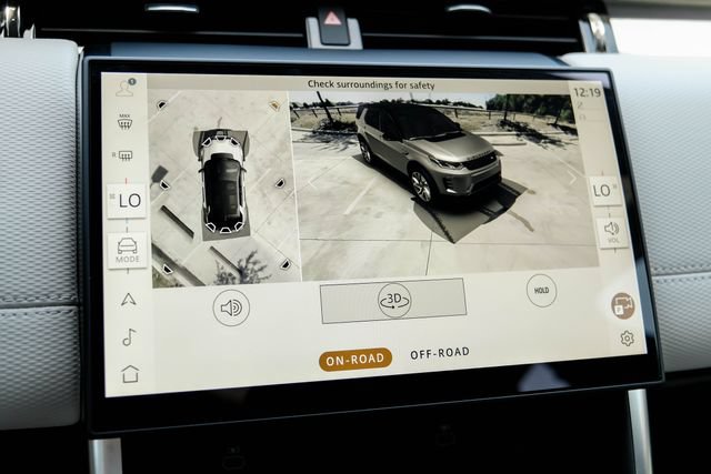 New 2026 Land Rover Discovery Sport Landmark AWD/4WD image 30