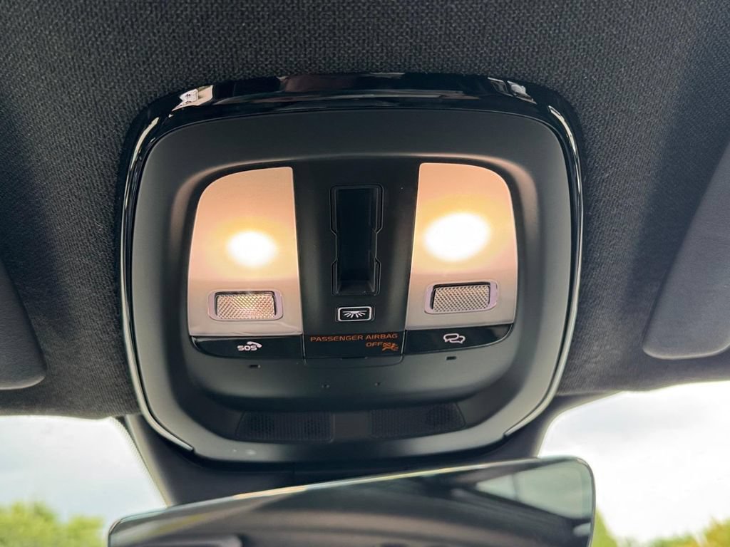 Certified 2023 Volvo XC40 Recharge Ultimate w/ Protection Package Premier AWD/4WD image 14