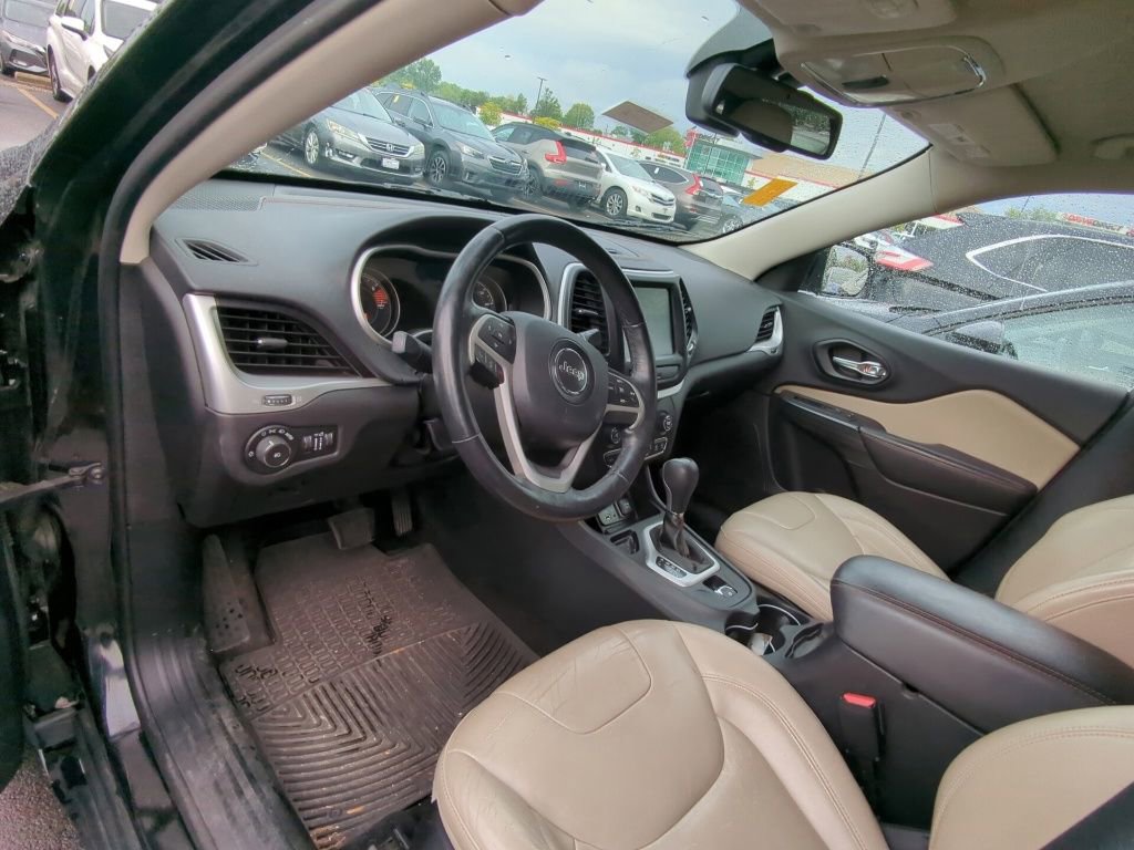 Used 2016 Jeep Cherokee Limited FWD image 7