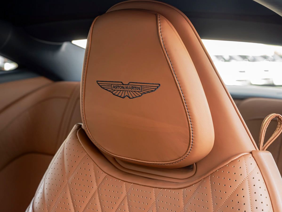 Used 2024 Aston Martin DB12 Coupe RWD image 5
