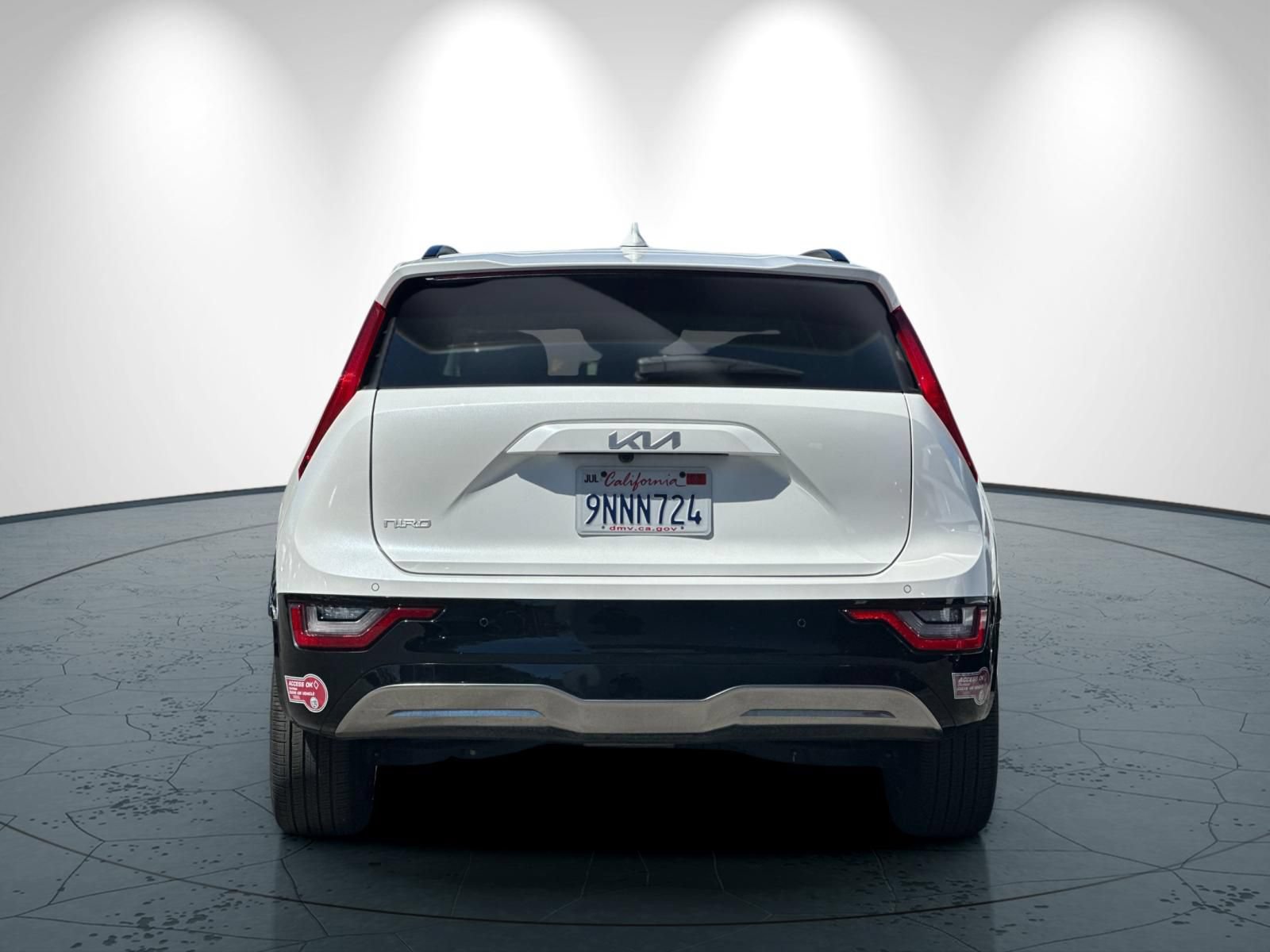 Used 2024 Kia Niro Wave FWD image 5