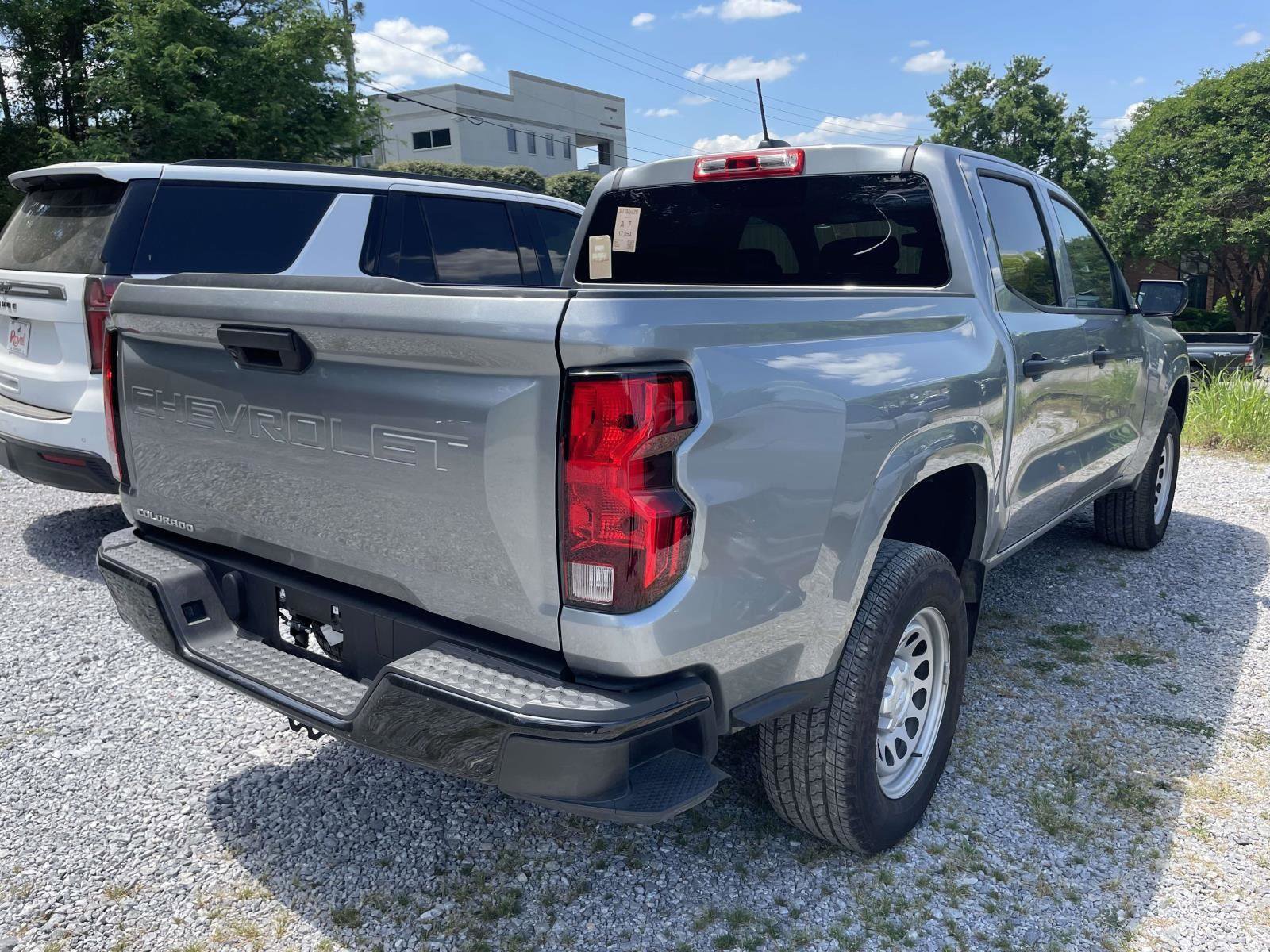 Used 2024 Chevrolet Colorado W/T image 10