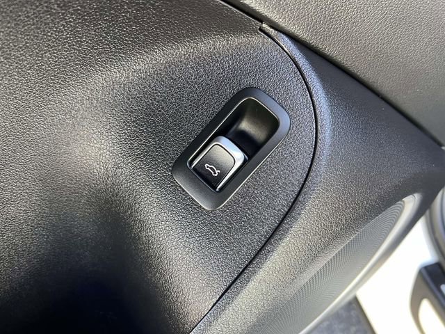 Used 2017 Audi Q5 2.0T Premium Plus w/ Technology Package image 14