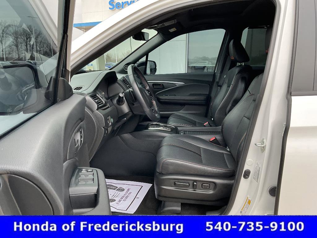 Certified 2023 Honda Passport TrailSport image 28