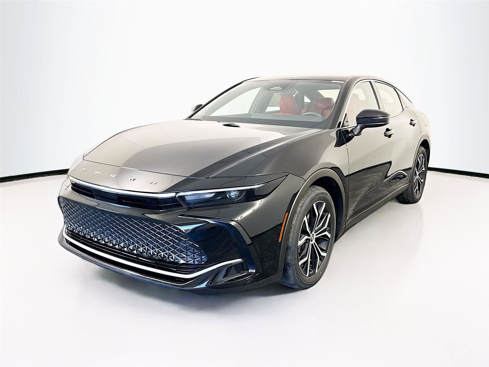 Used 2023 Toyota Crown XLE