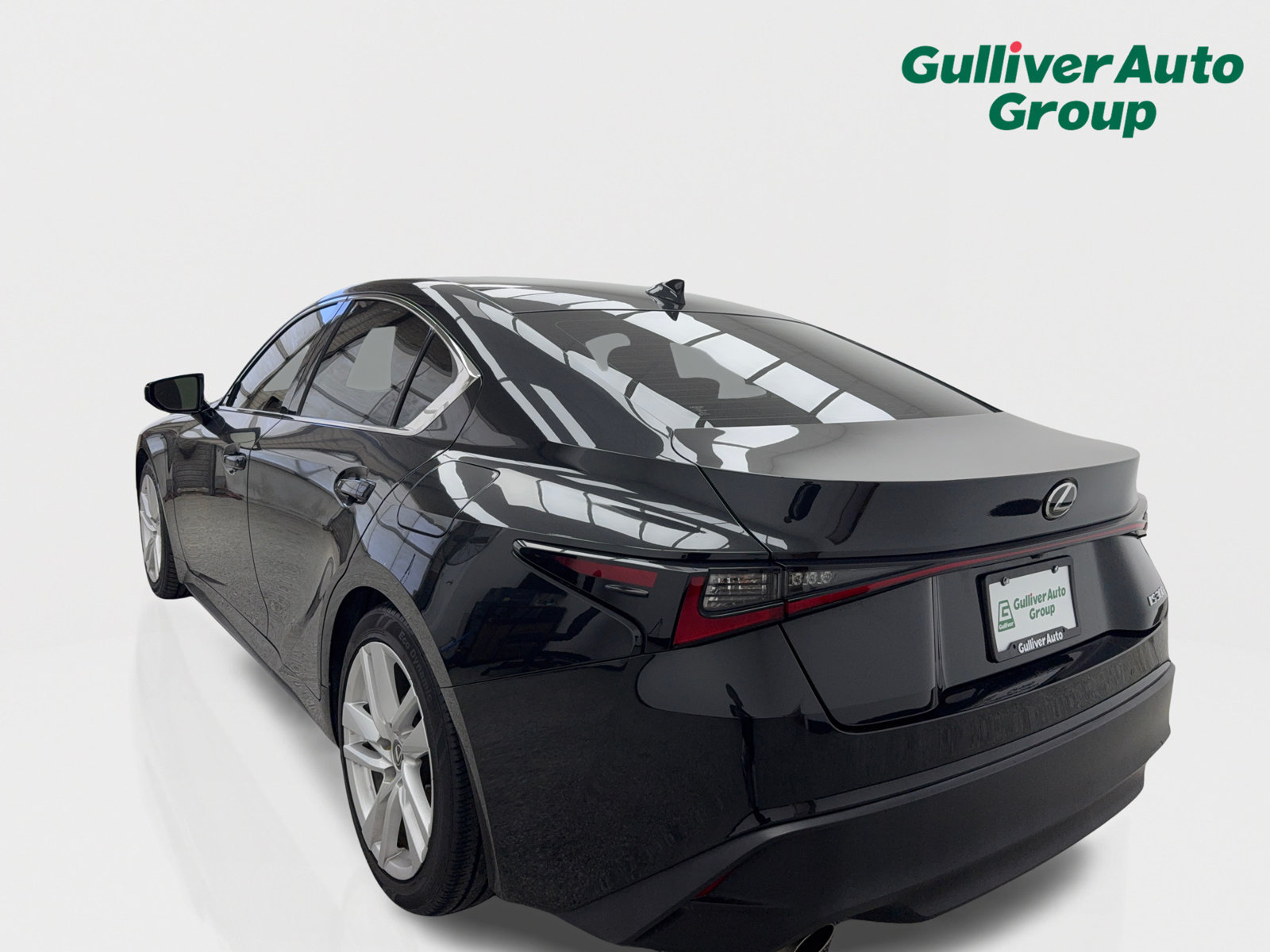 Used 2023 Lexus IS 300 w/ Comfort Package RWD image 5