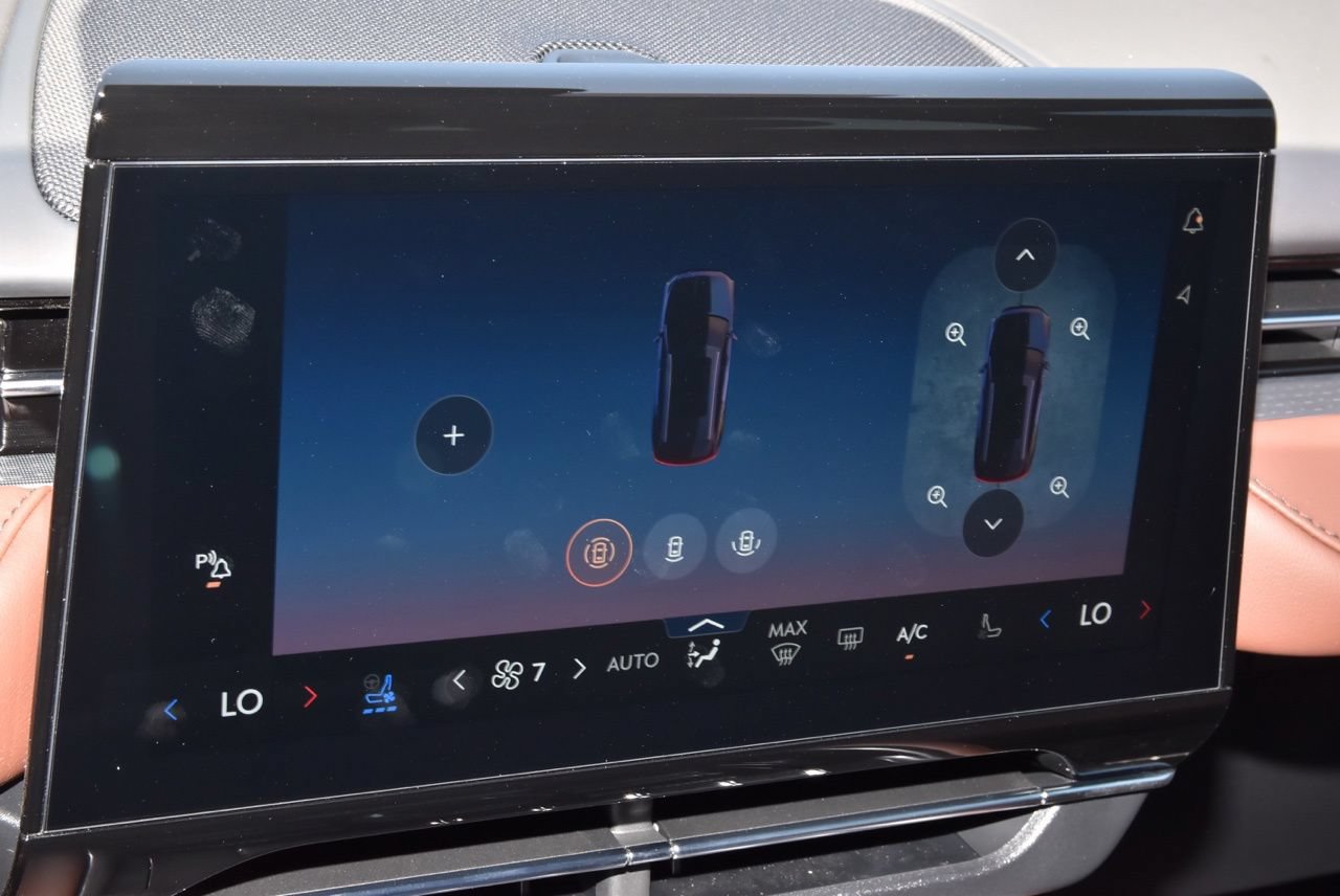 New 2026 Lincoln Nautilus Reserve AWD/4WD image 57