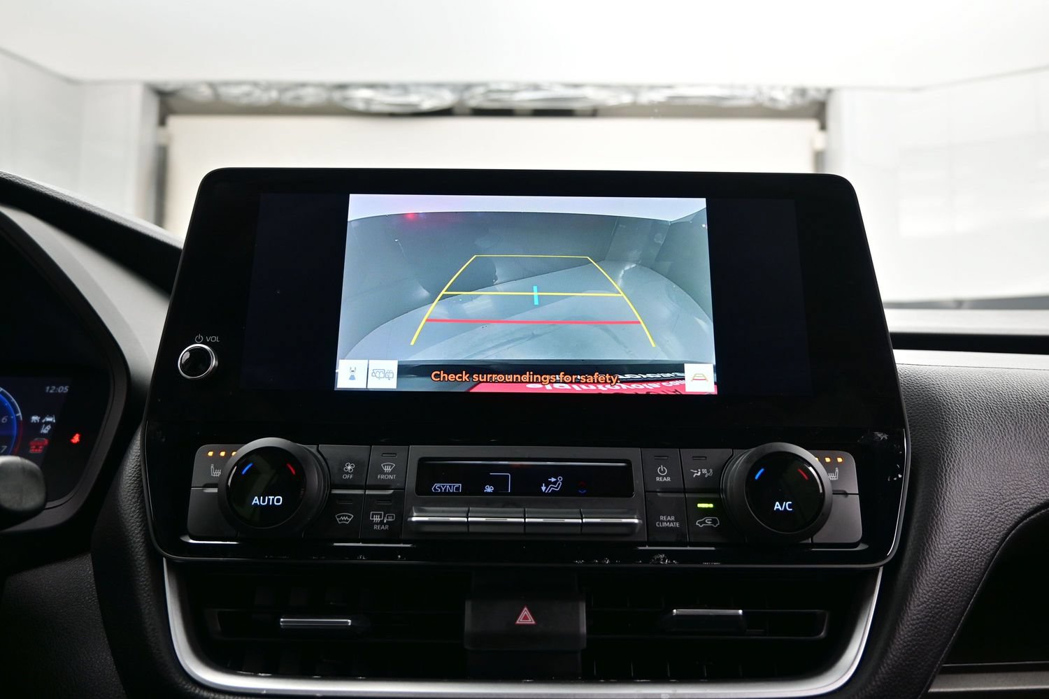 Used 2025 Toyota Grand Highlander AWD image 20
