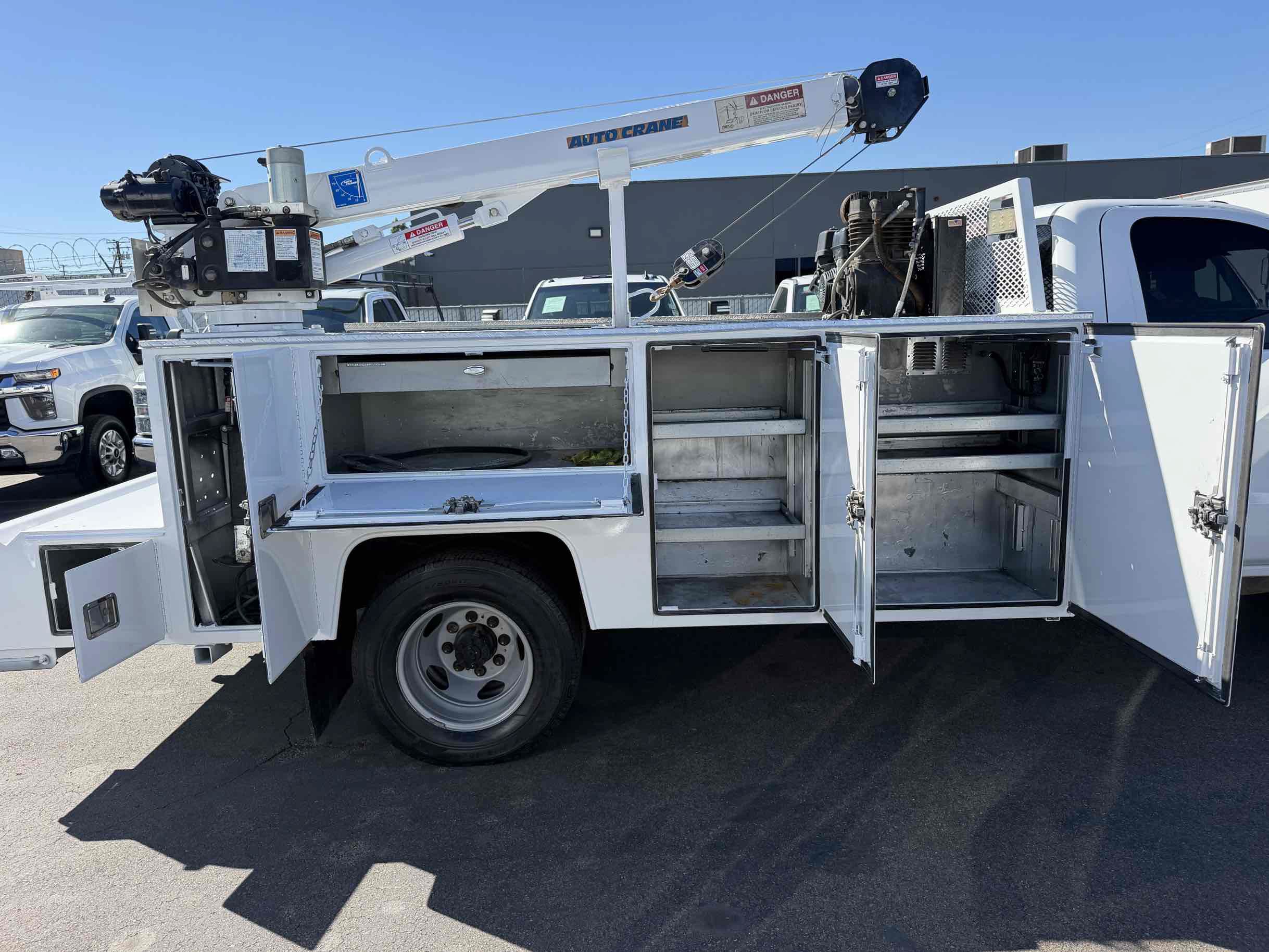 Used 2017 GMC Sierra 3500 2WD Regular Cab image 15