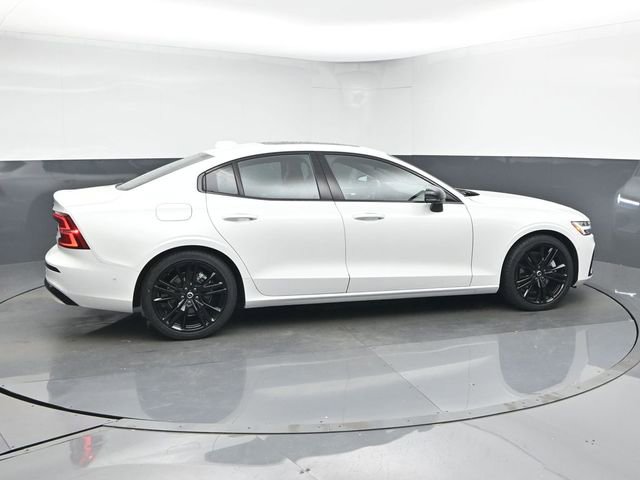 Used 2023 Volvo S60 B5 Plus w/ Climate Package image 8