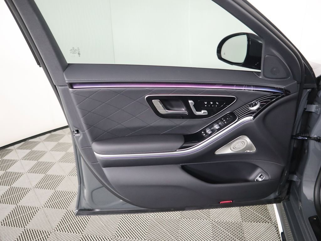 New 2026 Mercedes-Benz S 580 4MATIC Sedan image 26