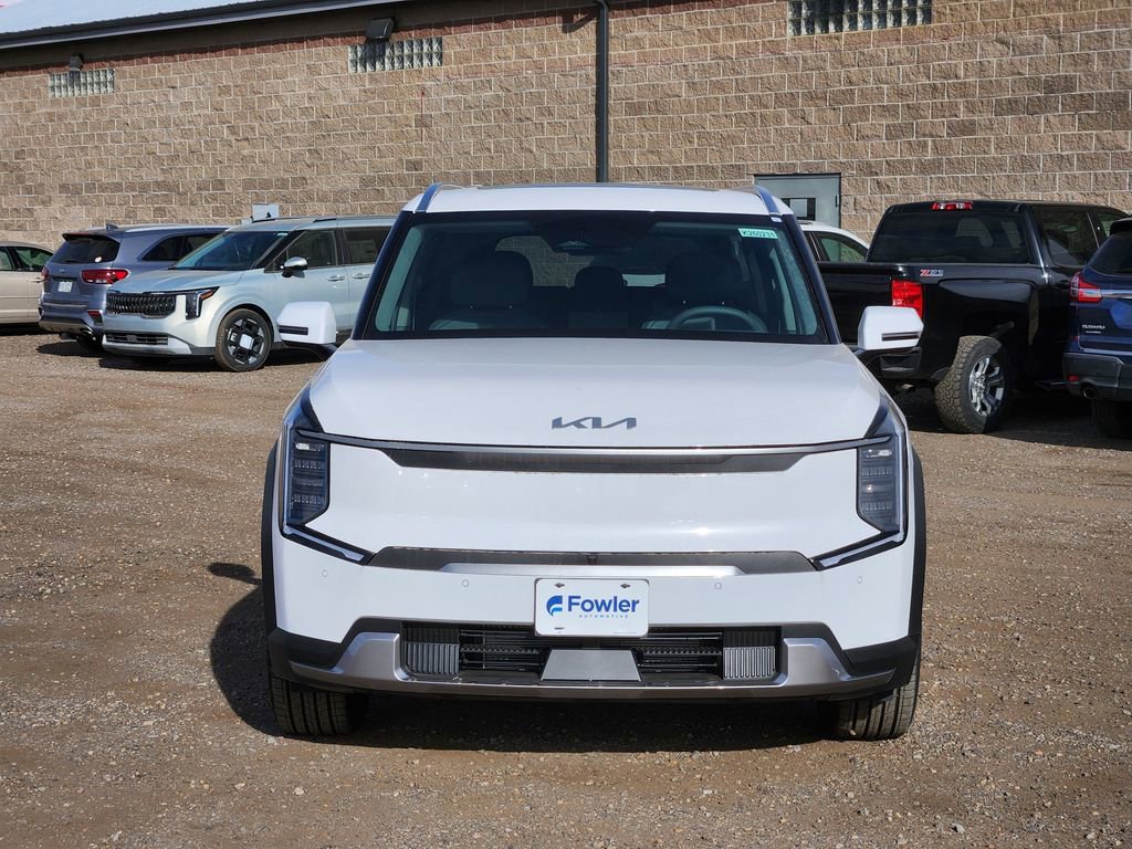 New 2026 Kia EV9 Wind image 5