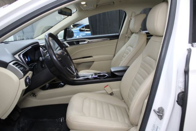 Used 2014 Ford Fusion Energi SE image 11