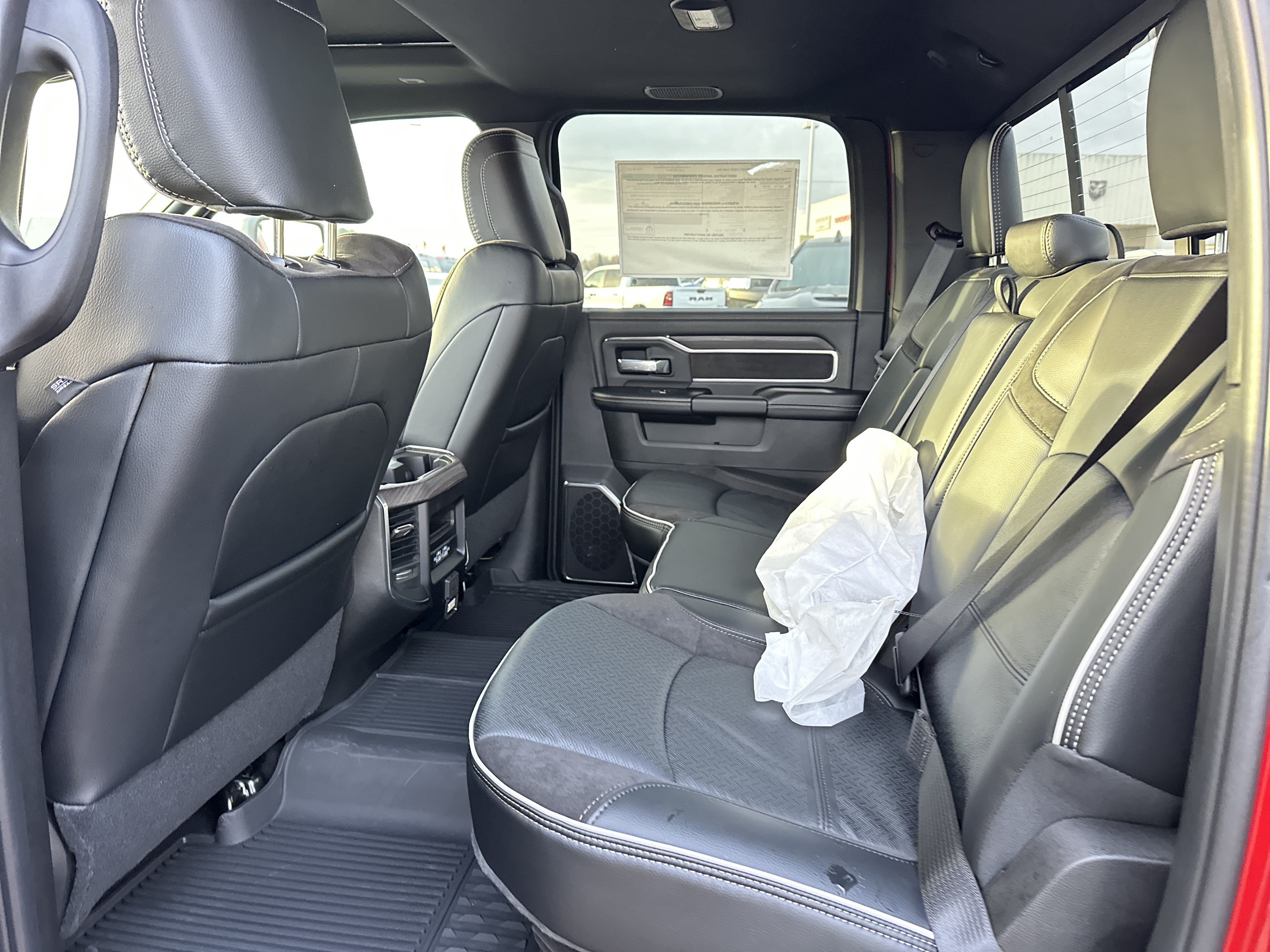 New 2026 RAM 2500 Laramie w/ Sport Appearance Package AWD/4WD image 11