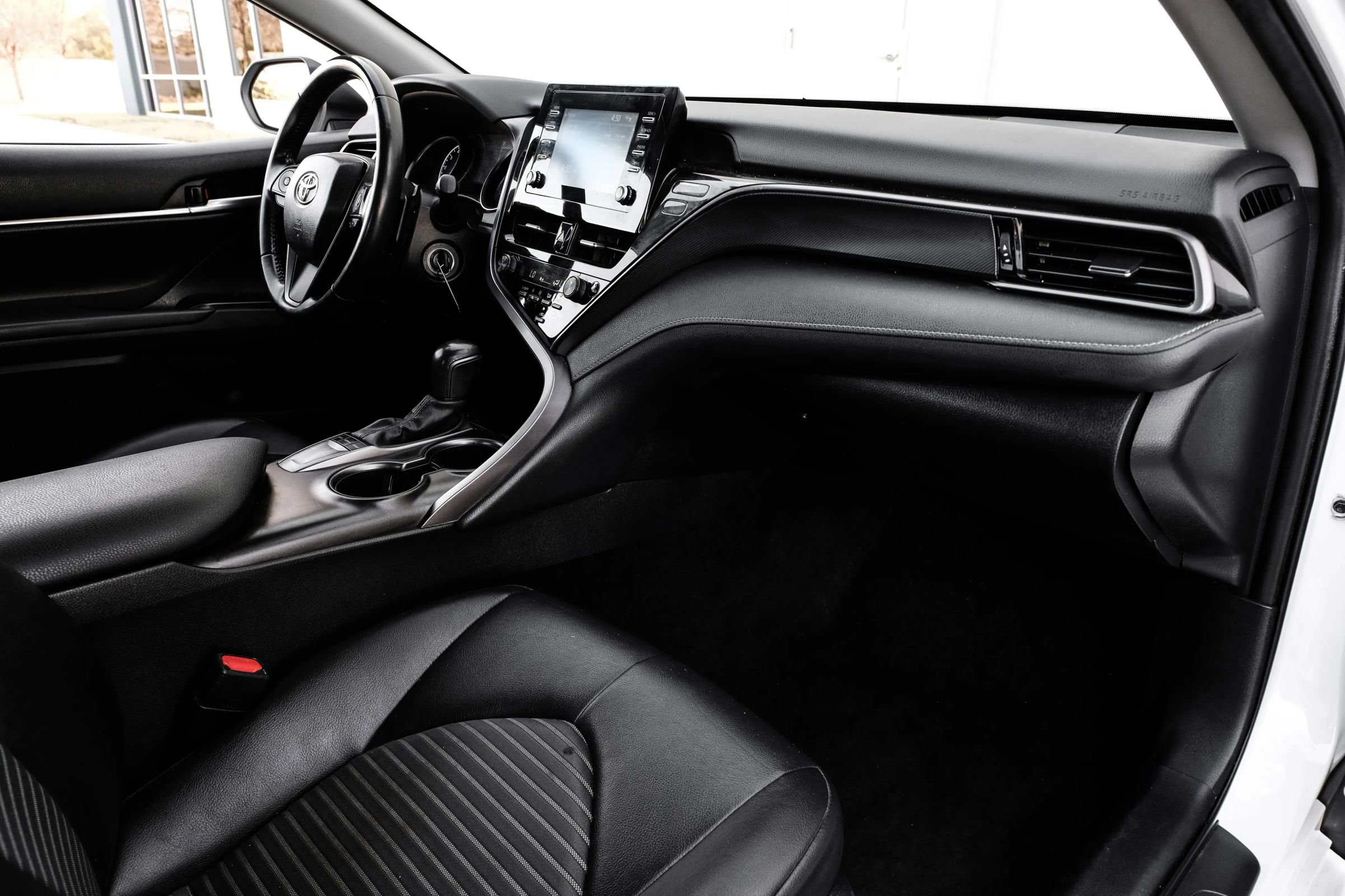 Used 2024 Toyota Camry SE image 18