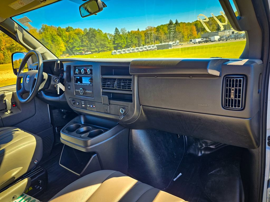 New 2025 GMC Savana 2500 Work Van 3D Cargo Van w/ Driver Convenience Package image 29