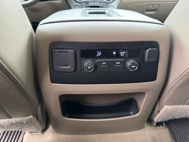 Used 2019 Chevrolet Suburban LT AWD/4WD image 18